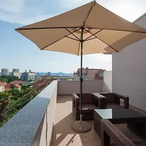 https://villa-natalie.hotelinzadar.com