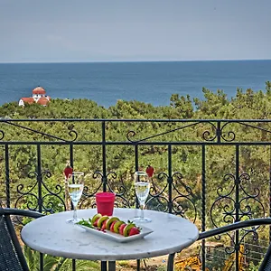 Lazaridis Luxury & Nea Roda