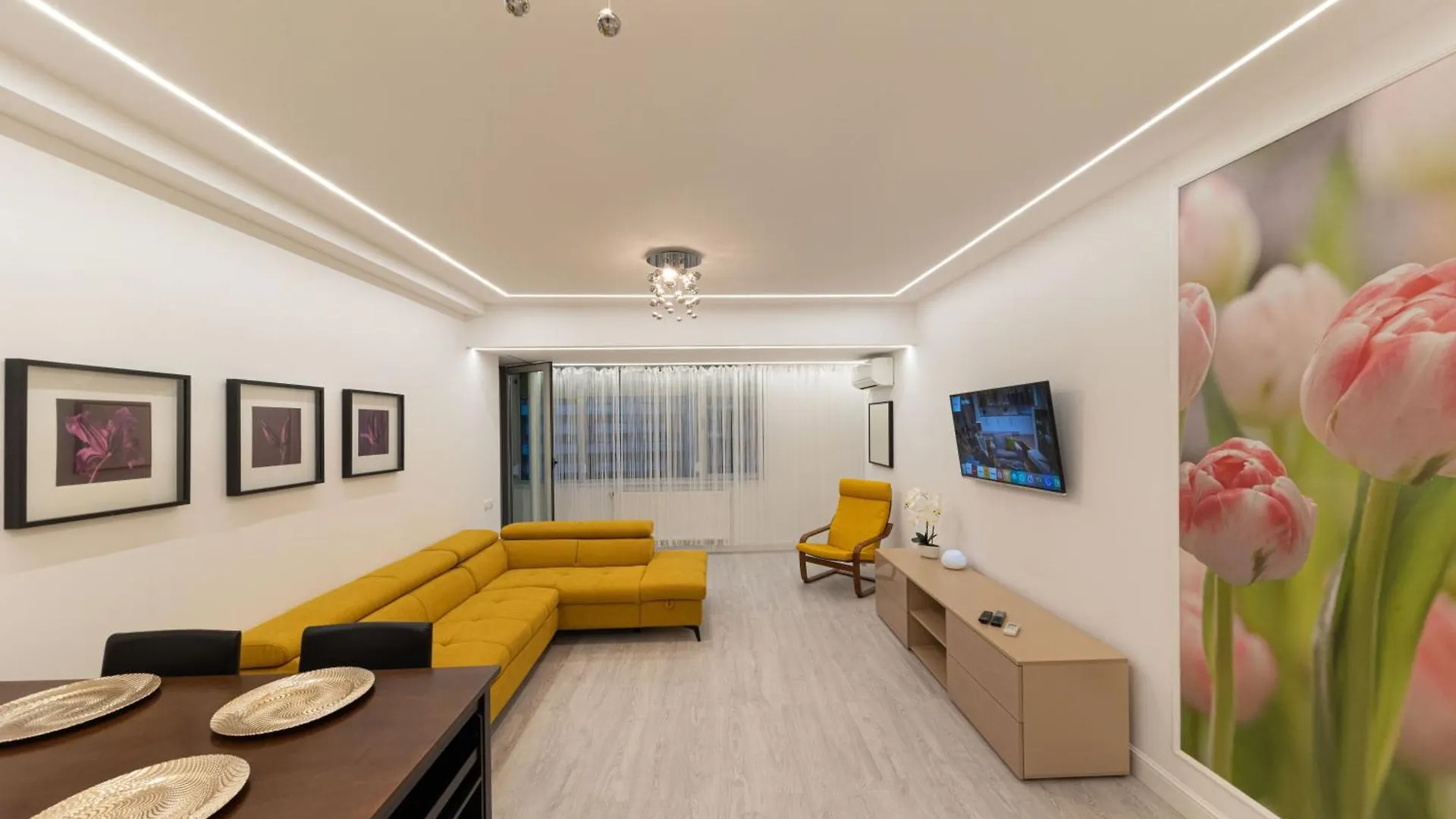 Smile Apartments Bucharest 0*,  Romania